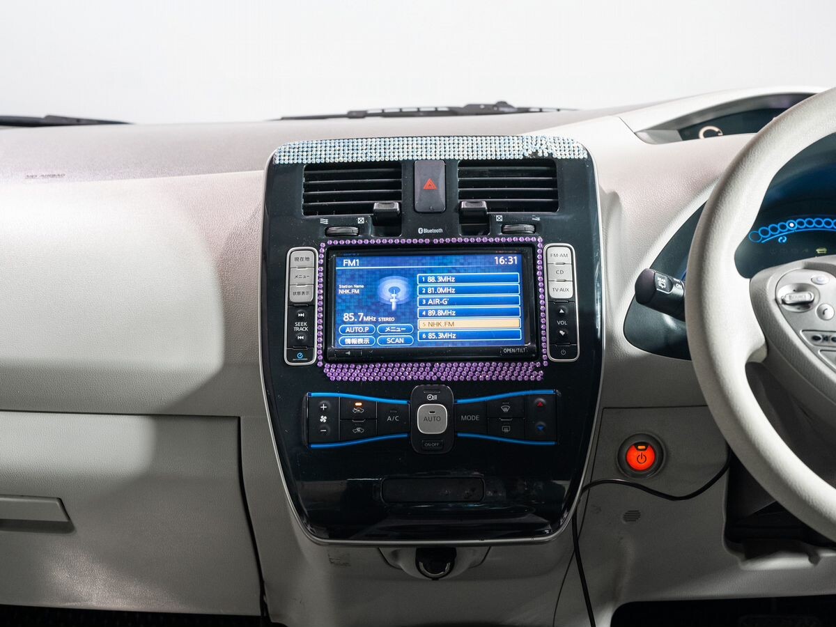 Nissan Leaf 2012 - фото автомобиля