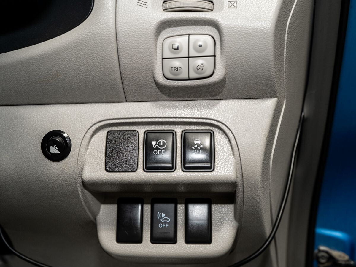Nissan Leaf 2012 - фото автомобиля