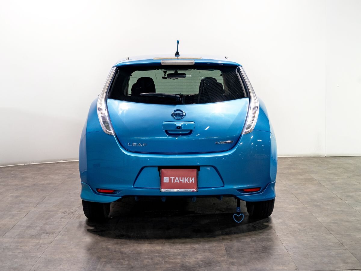 Nissan Leaf 2012 - фото автомобиля