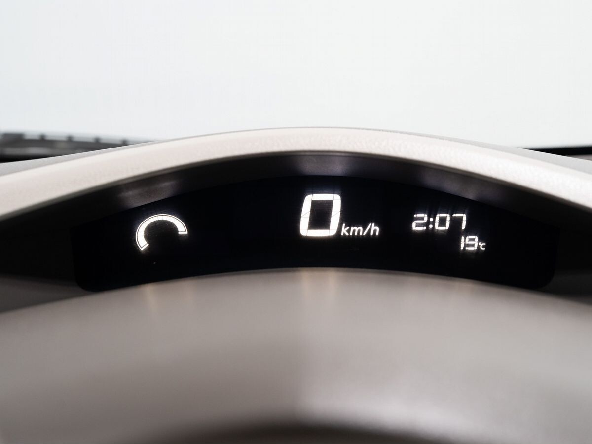 Nissan Leaf 2012 - фото автомобиля