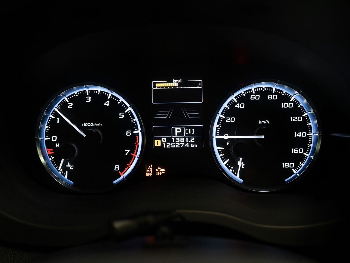 Subaru Levorg 2015 - фото автомобиля