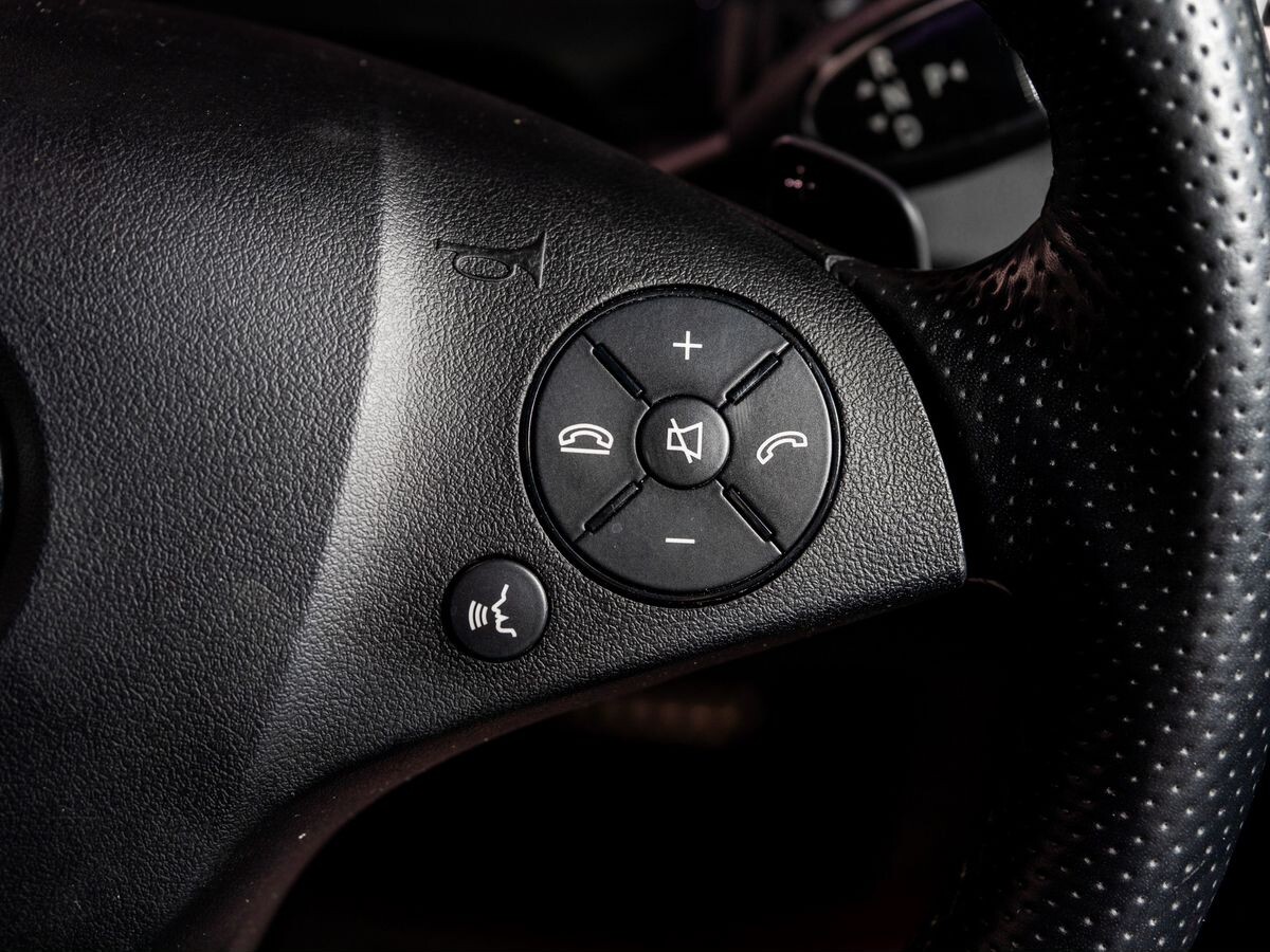 Mercedes-Benz E-Class 2011 - фото автомобиля