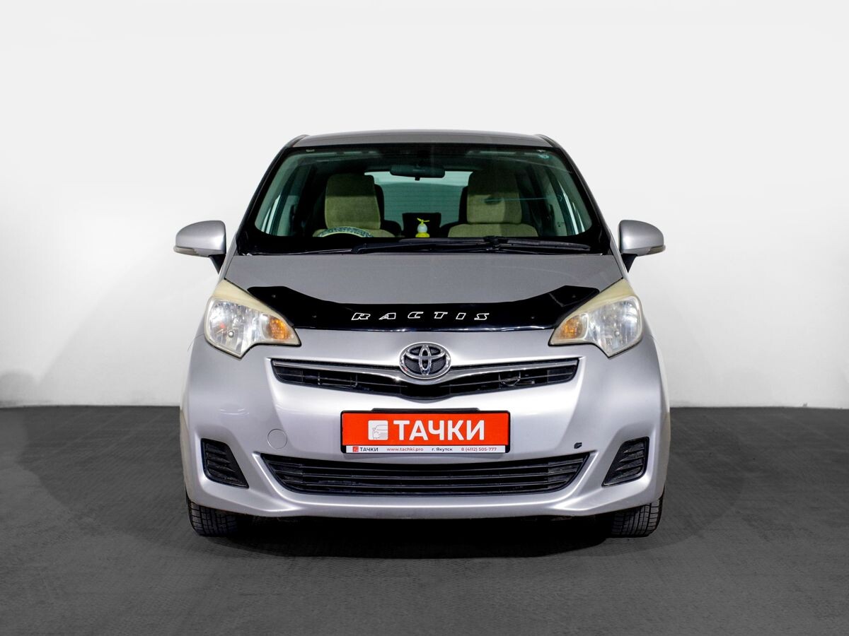 Toyota Ractis 2011 - фото автомобиля
