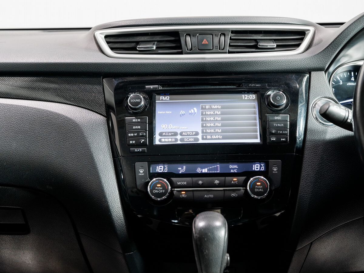 Nissan X-Trail 2016 - фото автомобиля