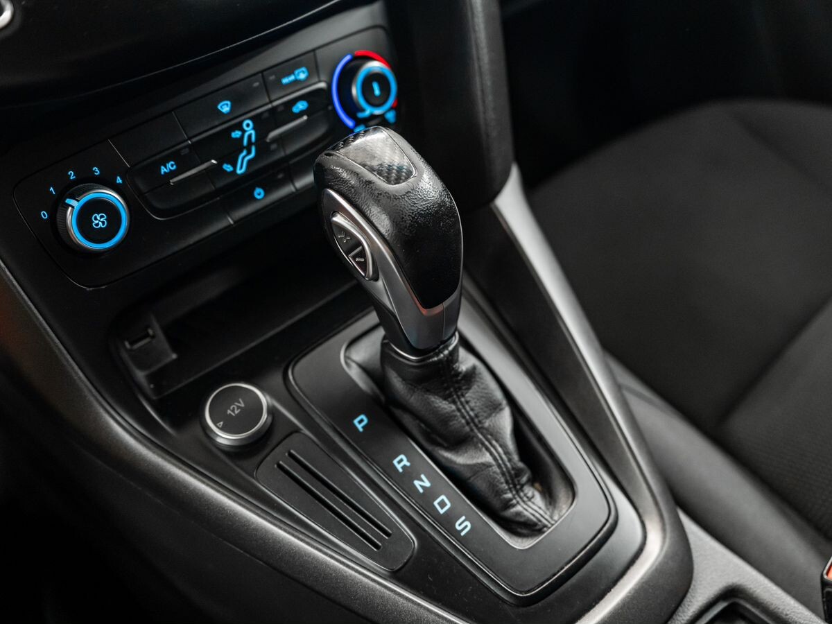 Ford Focus 2018 - фото автомобиля