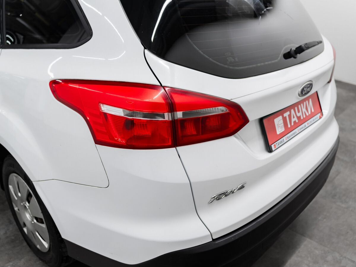 Ford Focus 2018 - фото автомобиля
