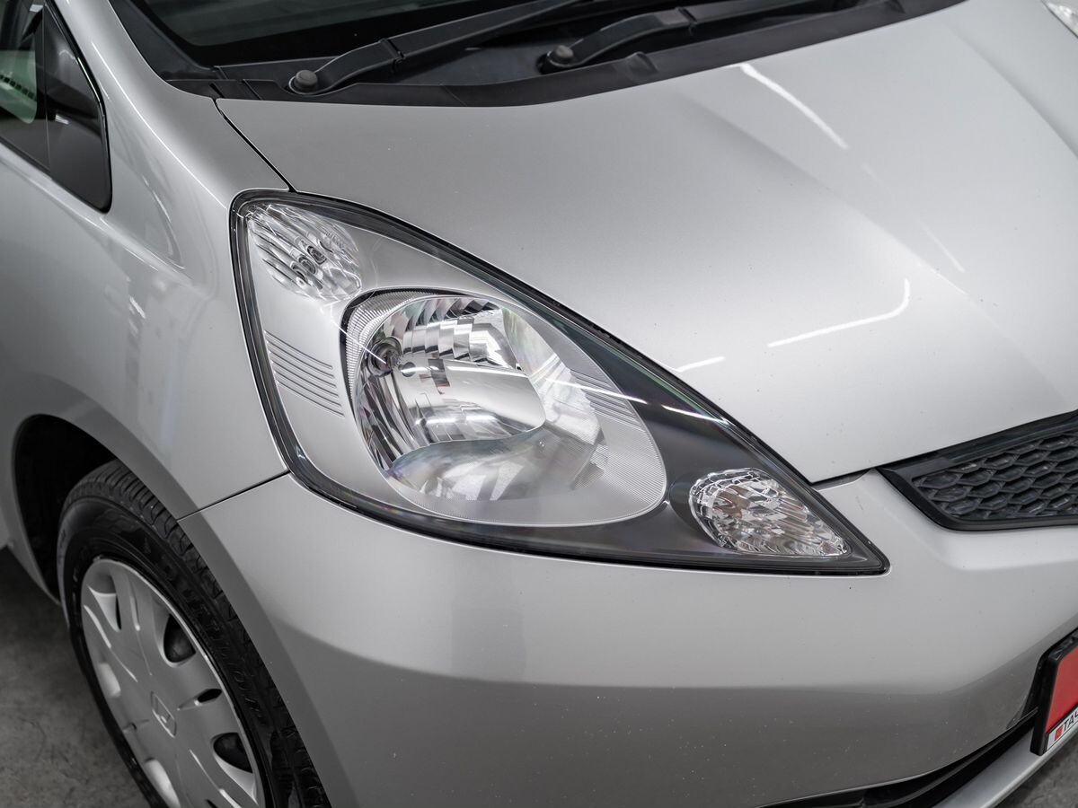 Honda Fit 2010 - фото автомобиля