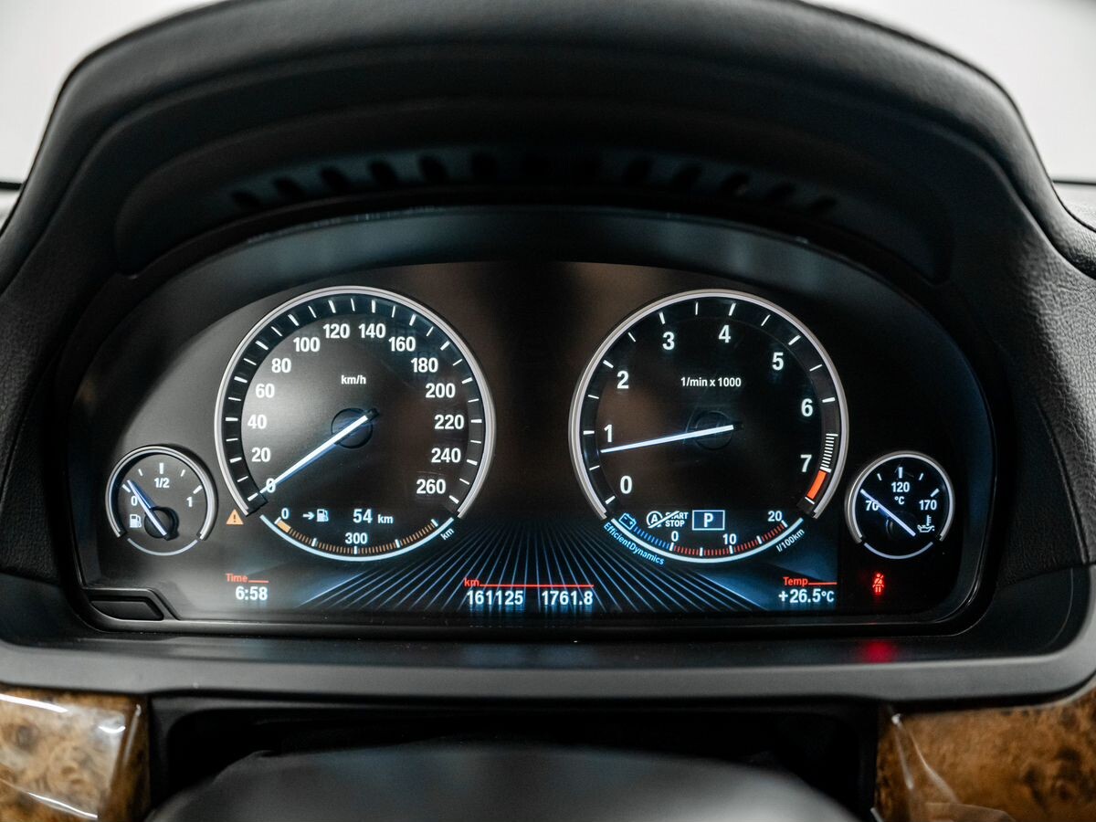 BMW 7-Series 2012 - фото автомобиля