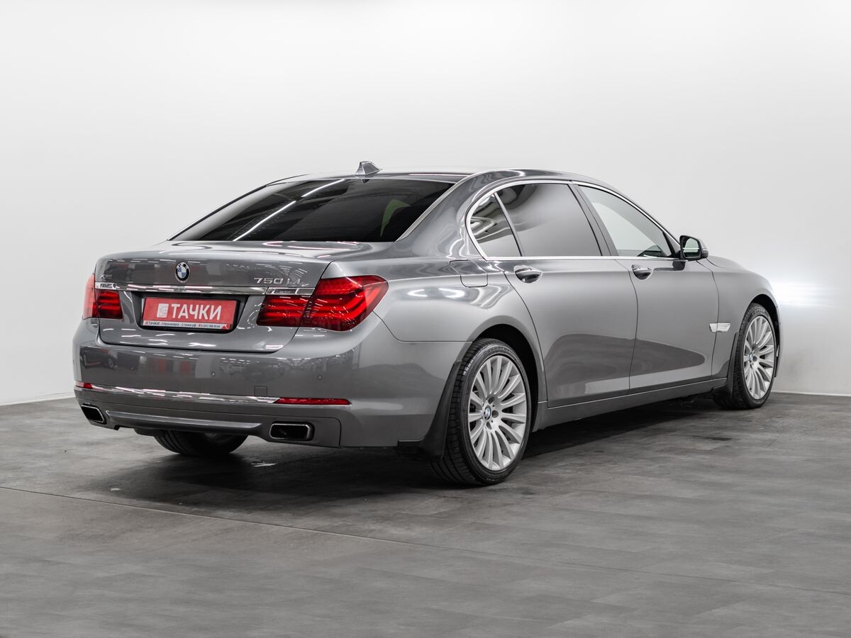 BMW 7-Series 2012 - фото автомобиля