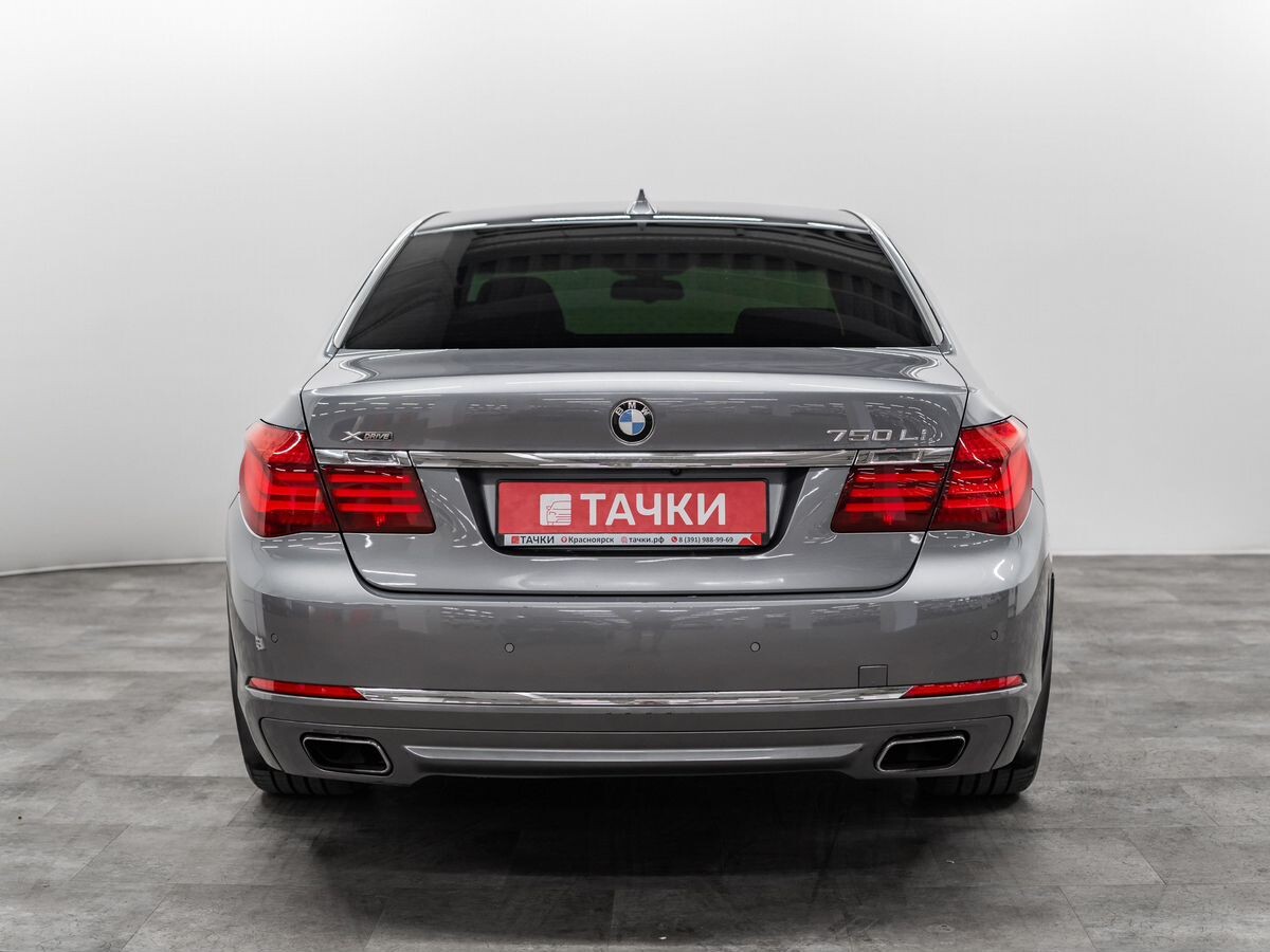 BMW 7-Series 2012 - фото автомобиля