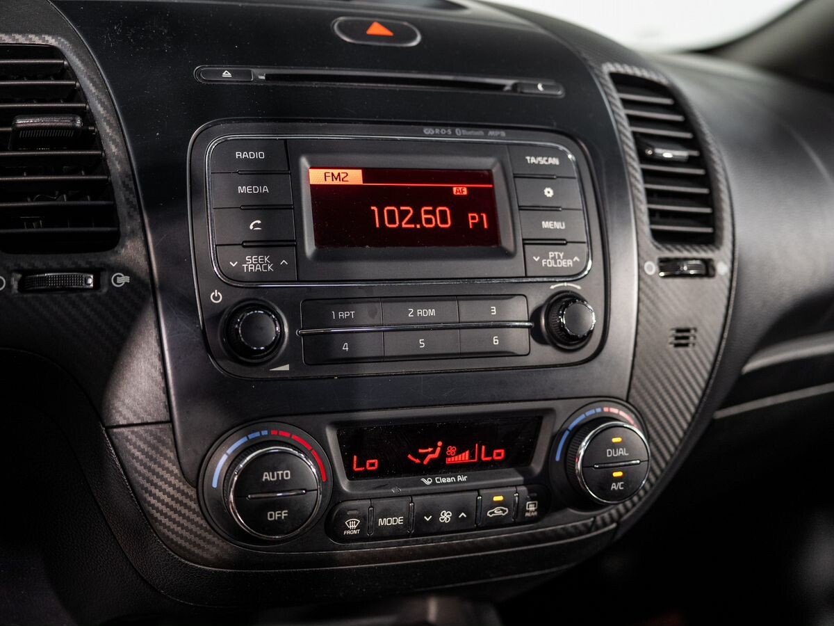 Kia Cerato 2013 - фото автомобиля