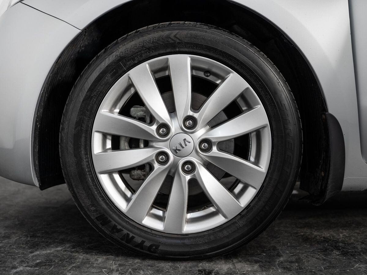 Kia Cerato 2013 - фото автомобиля
