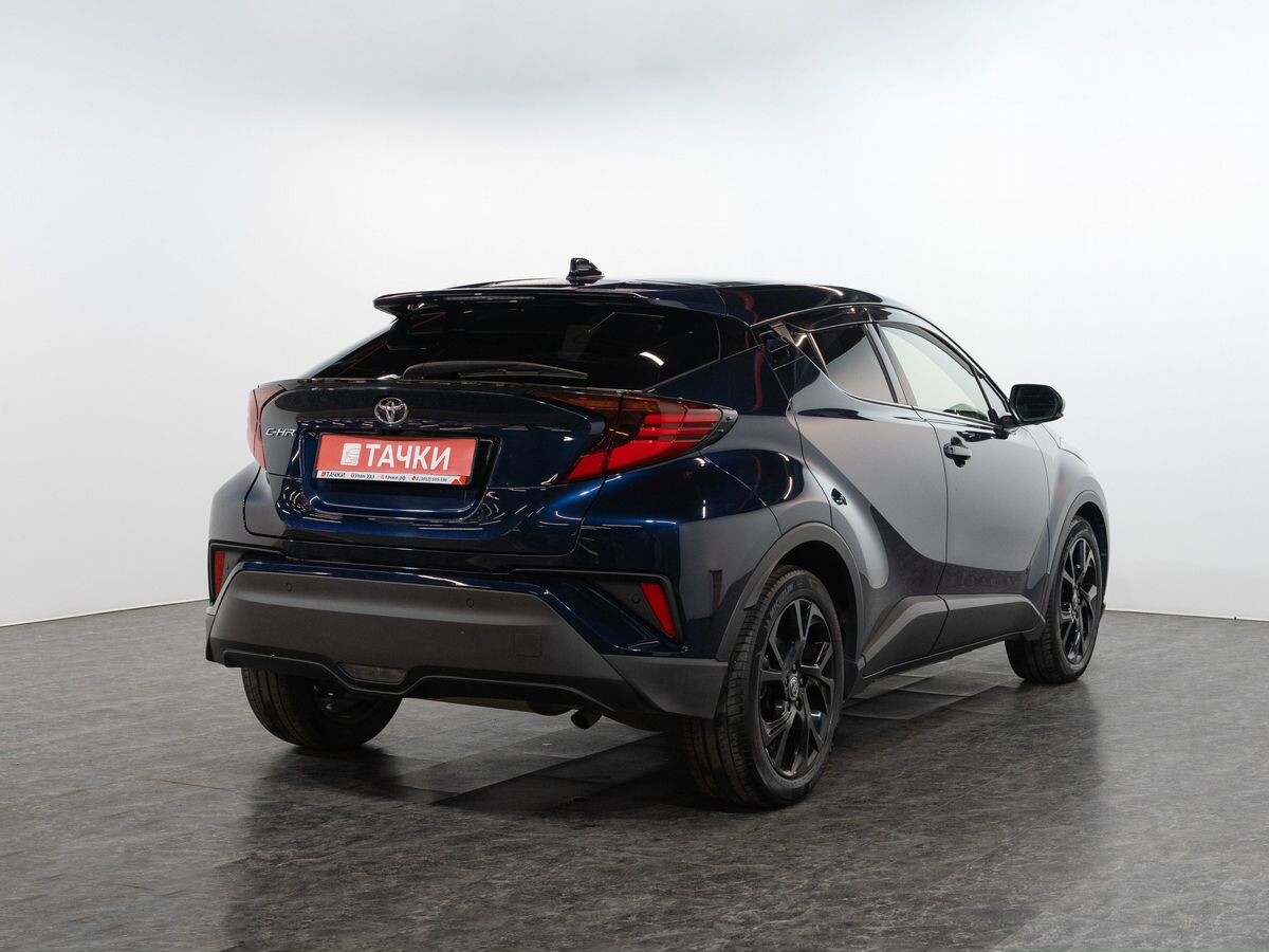 Toyota C-HR 2020 - фото автомобиля