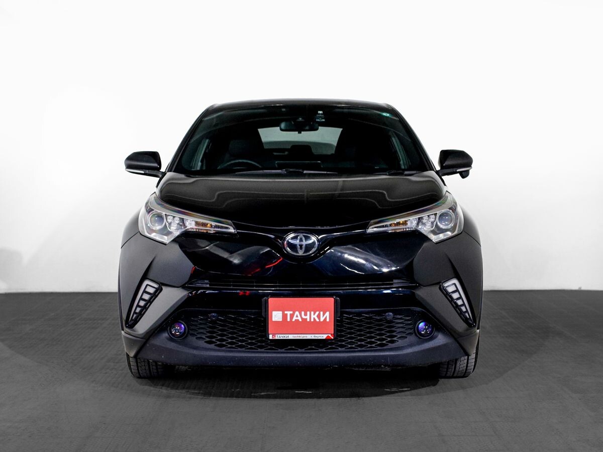 Toyota C-HR 2018 - фото автомобиля