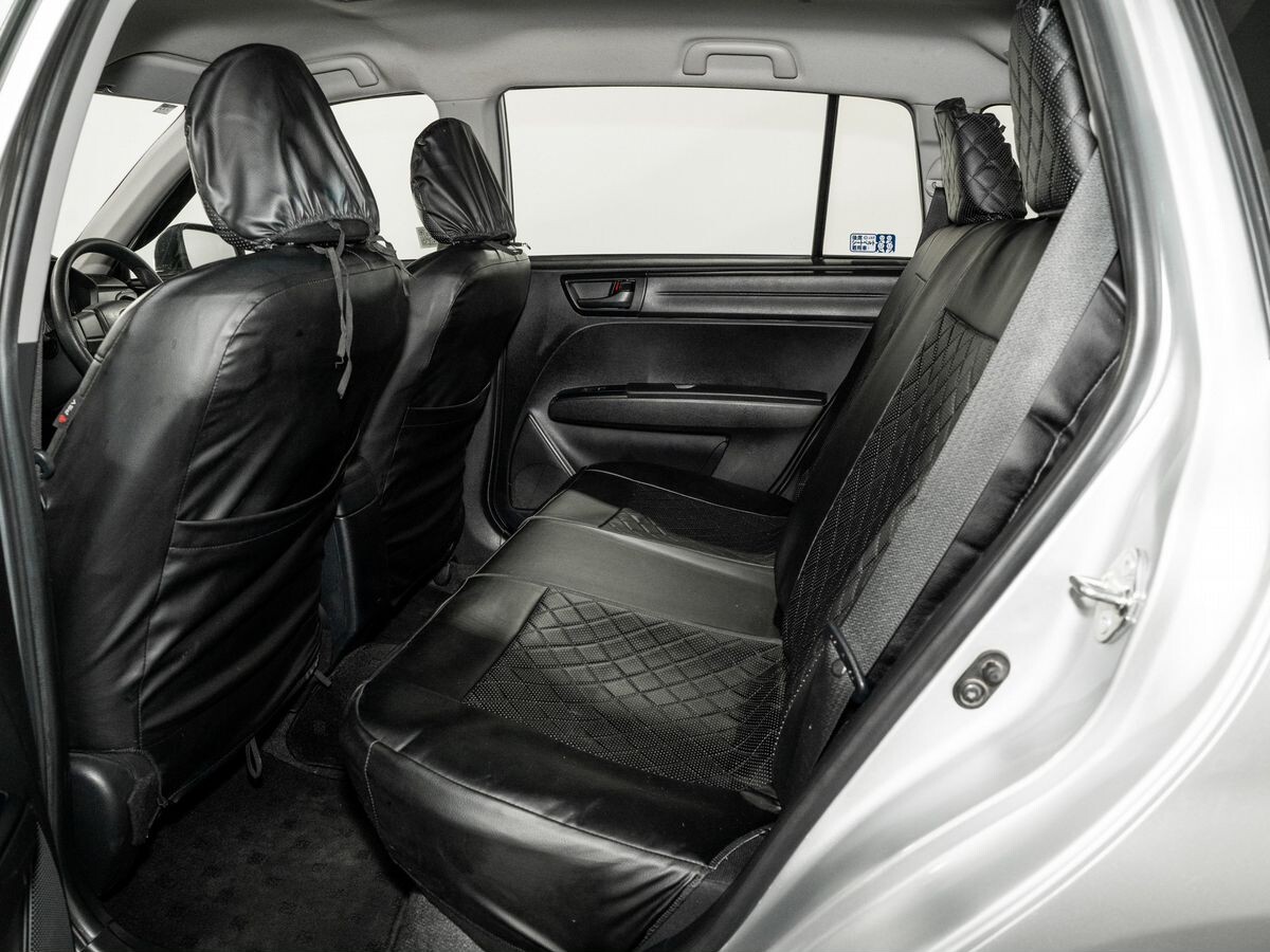 Toyota Corolla Fielder 2020 - фото автомобиля