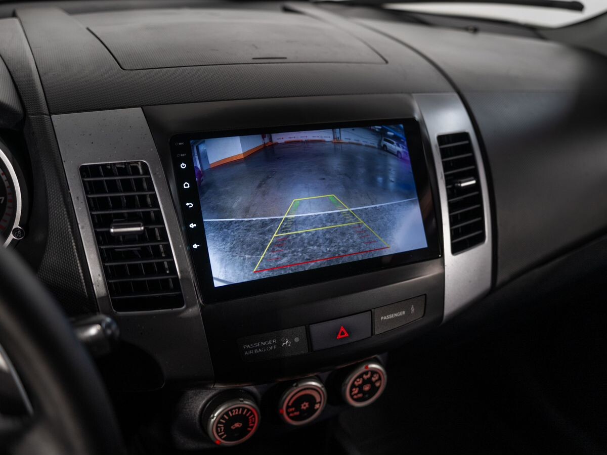 Mitsubishi Outlander 2008 - фото автомобиля