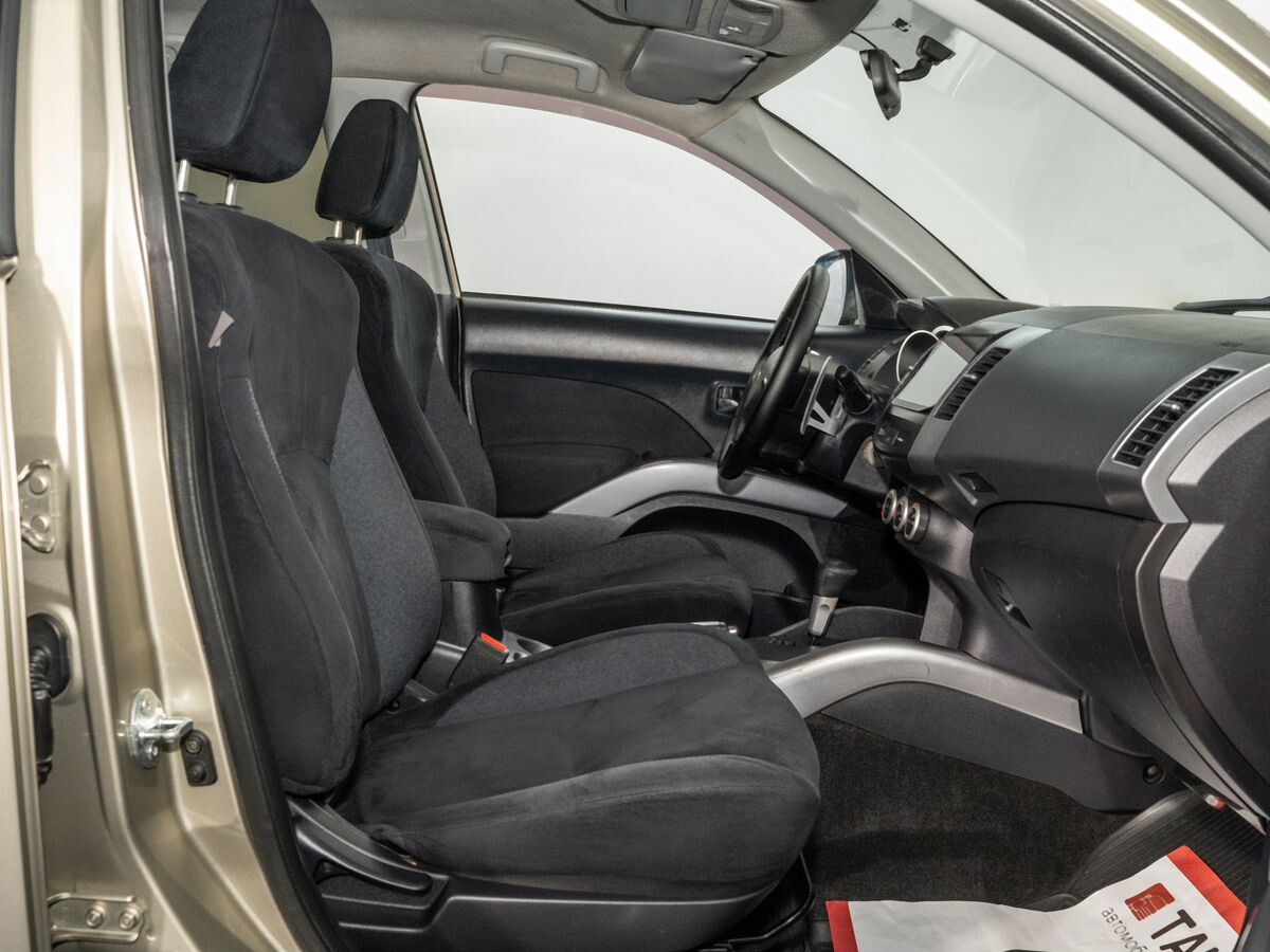 Mitsubishi Outlander 2008 - фото автомобиля