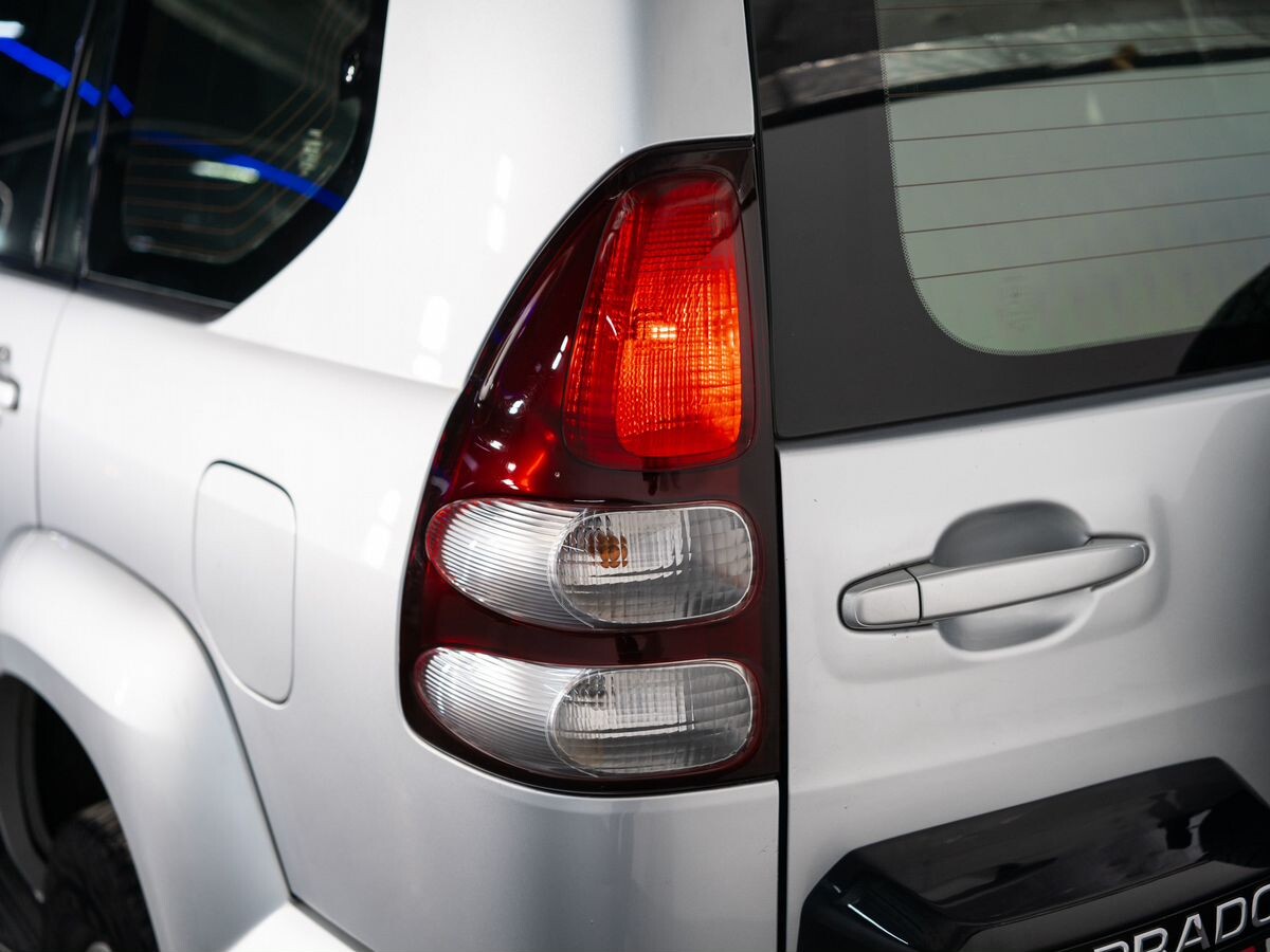 Toyota Land Cruiser Prado 2007 - фото автомобиля