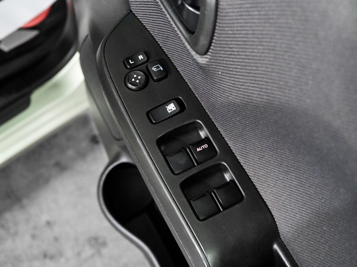 Suzuki Solio 2017 - фото автомобиля