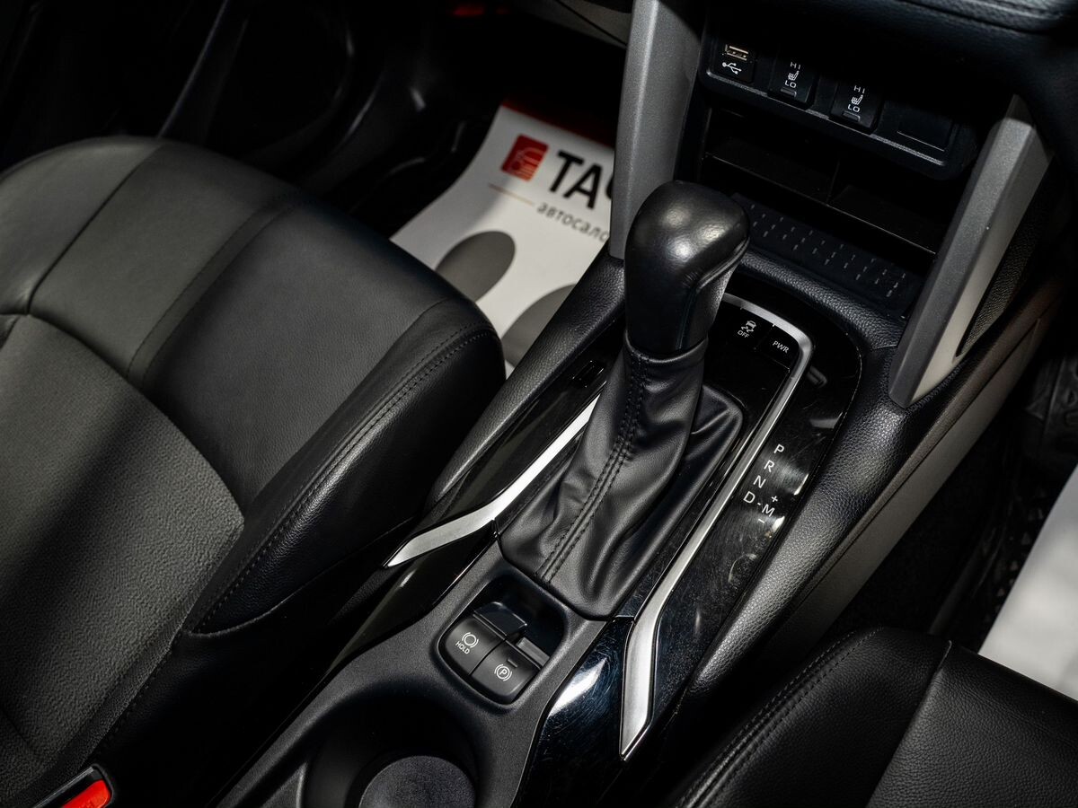 Toyota Corolla Cross 2022 - фото автомобиля