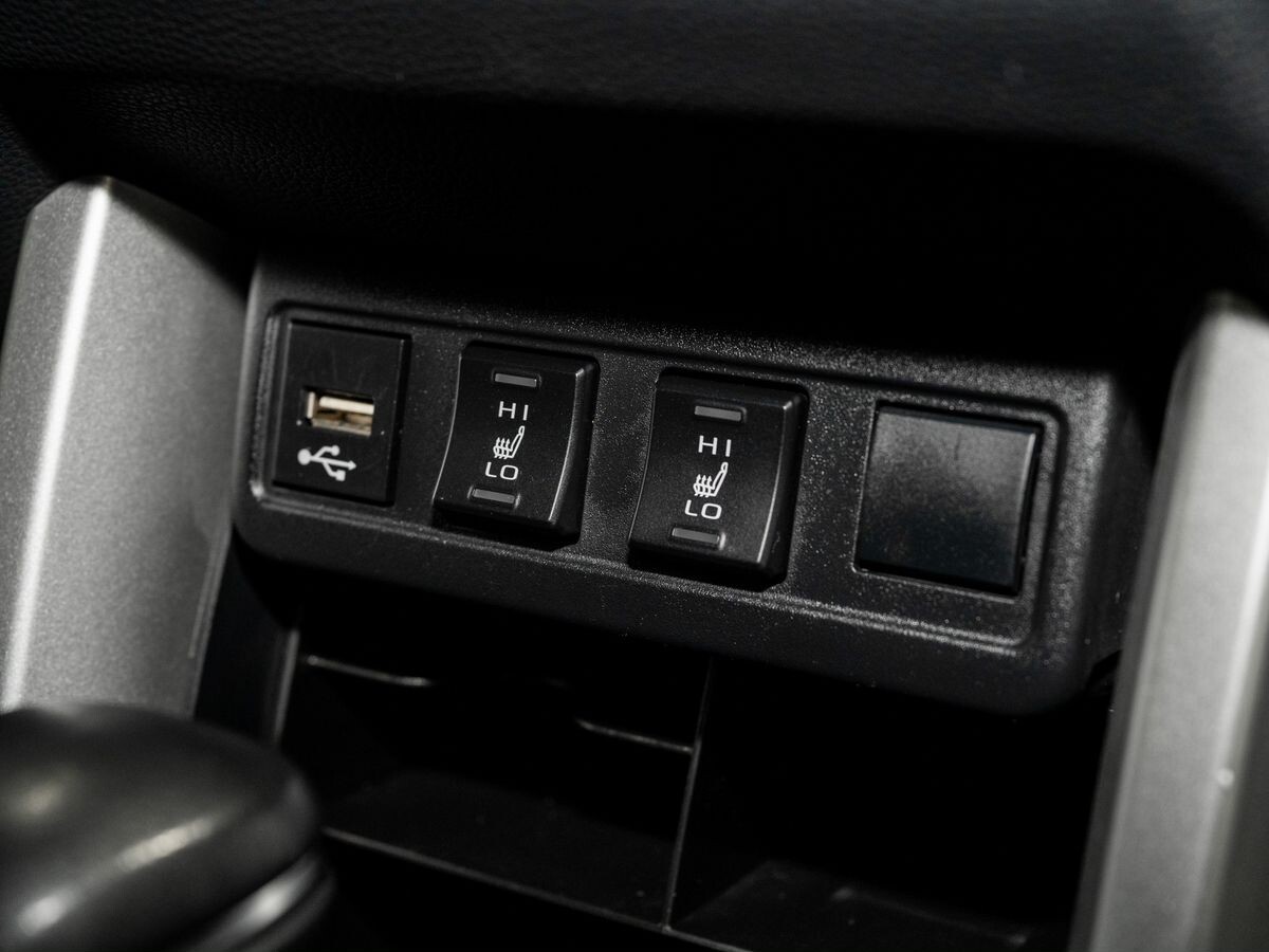 Toyota Corolla Cross 2022 - фото автомобиля