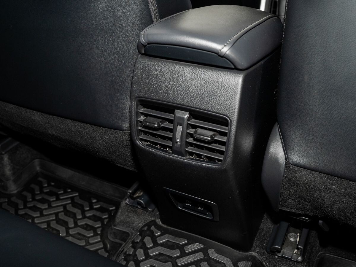 Toyota Corolla Cross 2022 - фото автомобиля