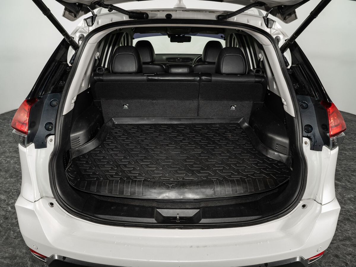 Nissan X-Trail 2017 - фото автомобиля