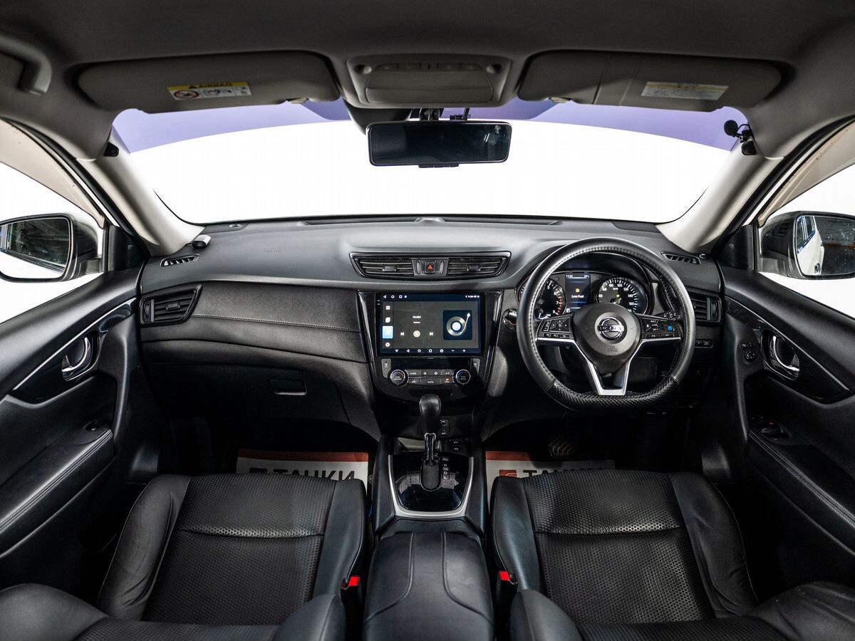 Nissan X-Trail 2017 - фото автомобиля