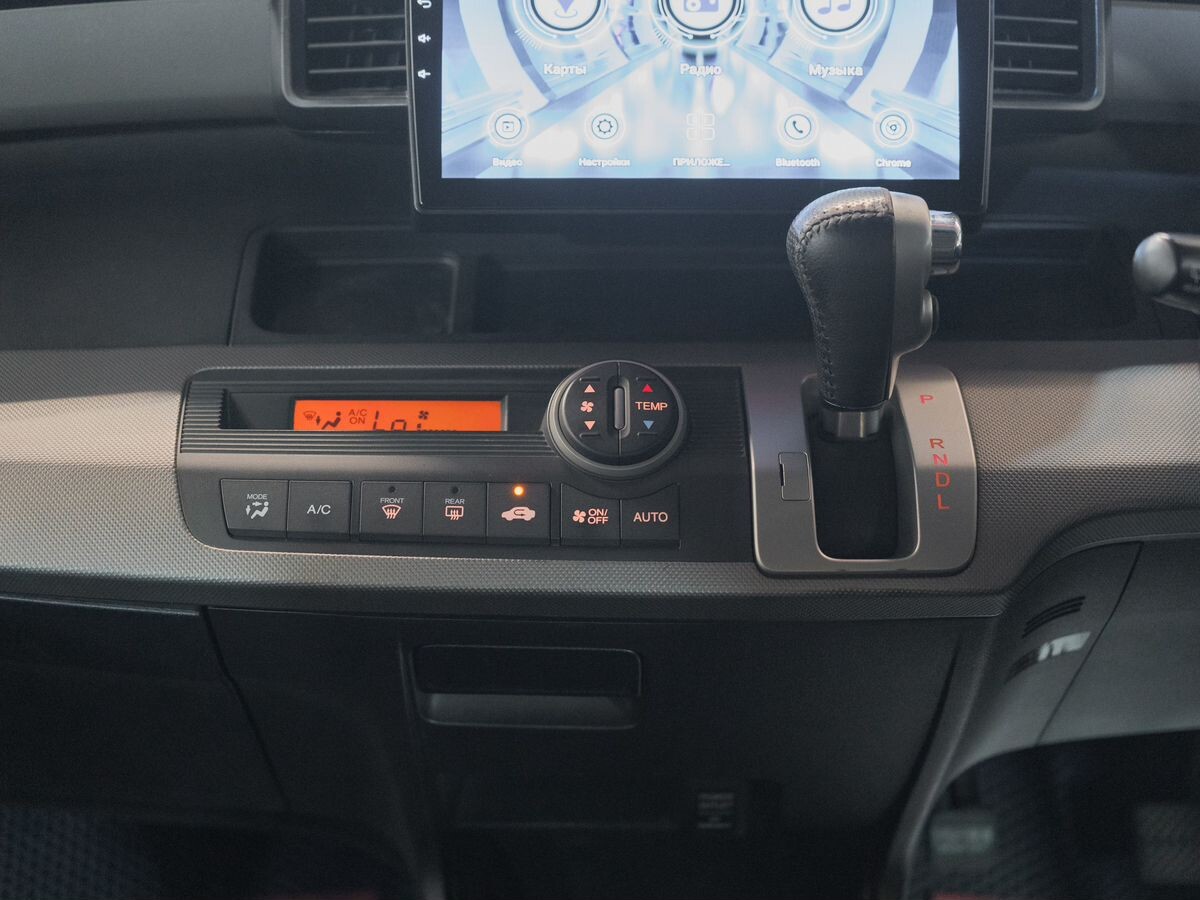 Honda Freed 2012 - фото автомобиля