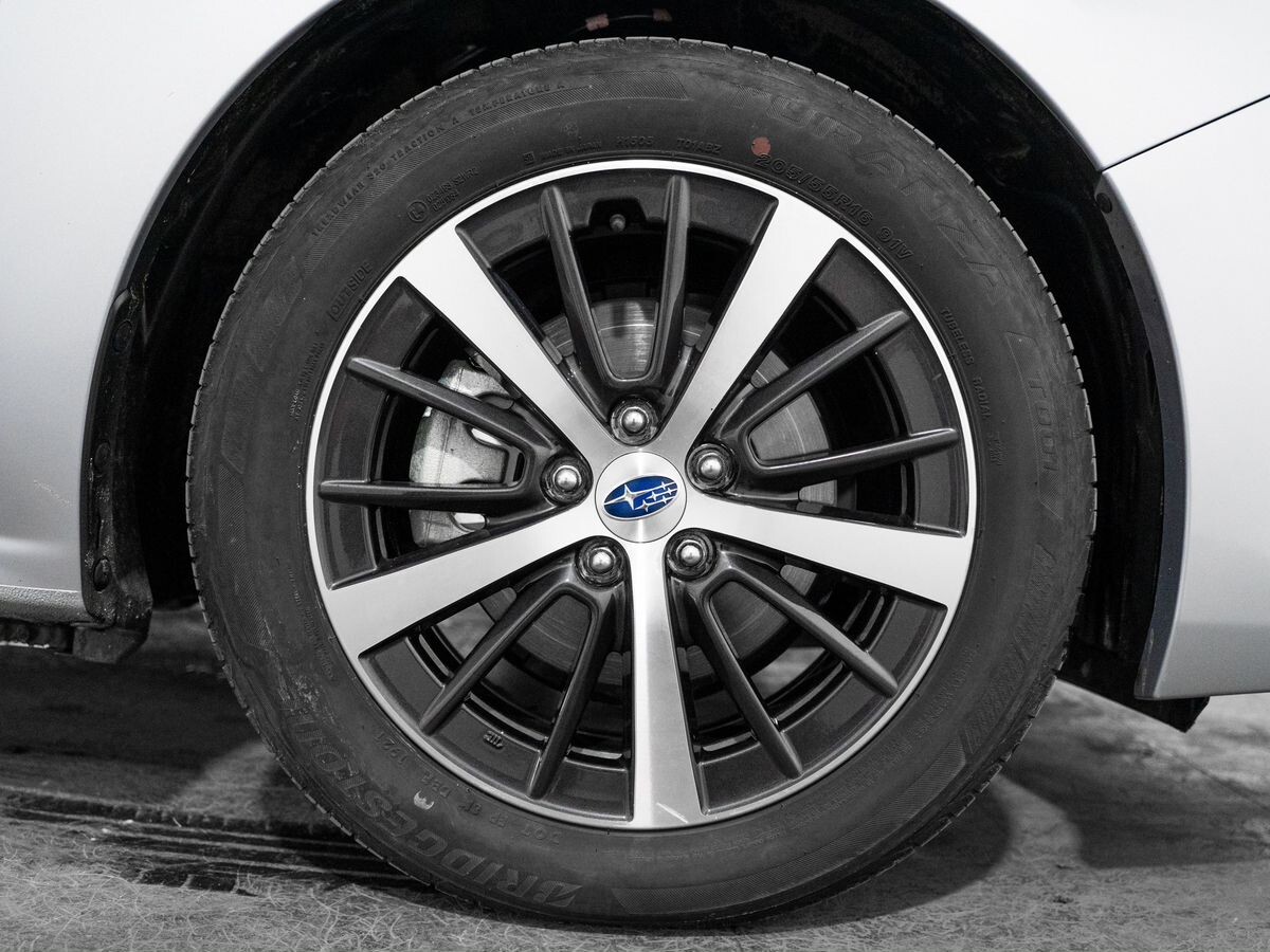 Subaru Impreza 2021 - фото автомобиля