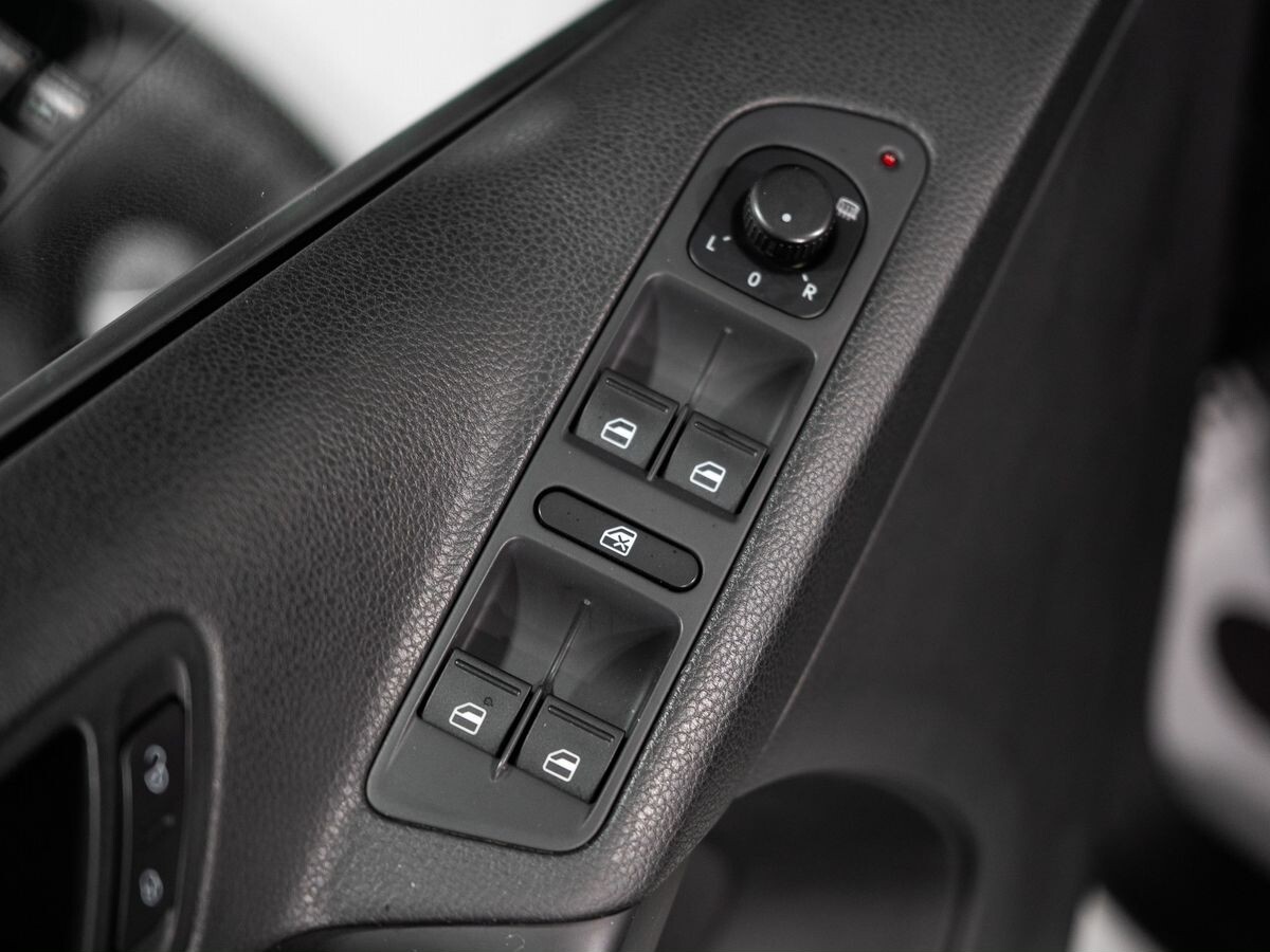 Volkswagen Tiguan 2014 - фото автомобиля