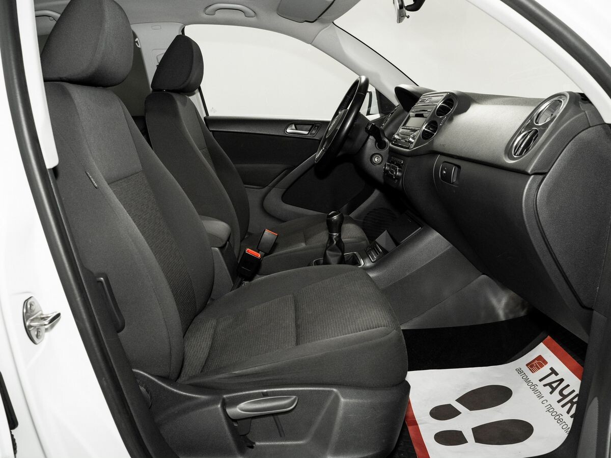 Volkswagen Tiguan 2014 - фото автомобиля