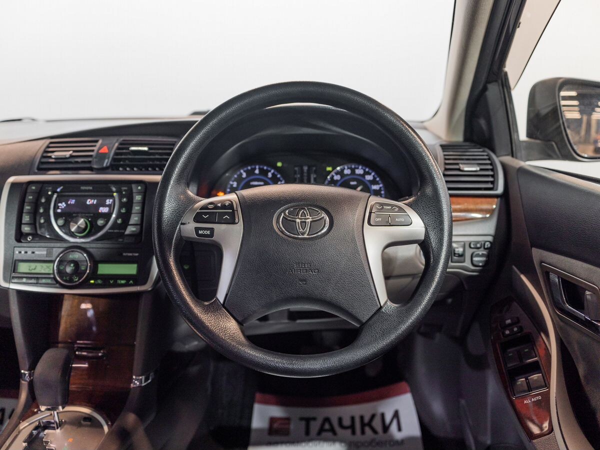 Toyota Allion 2013 - фото автомобиля
