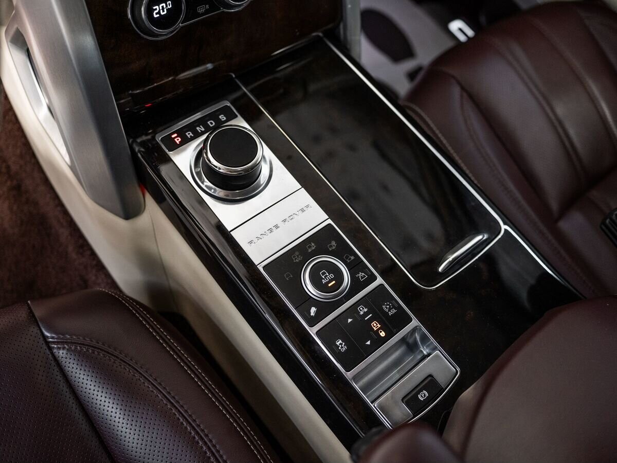 Land Rover Range Rover 2015 - фото автомобиля
