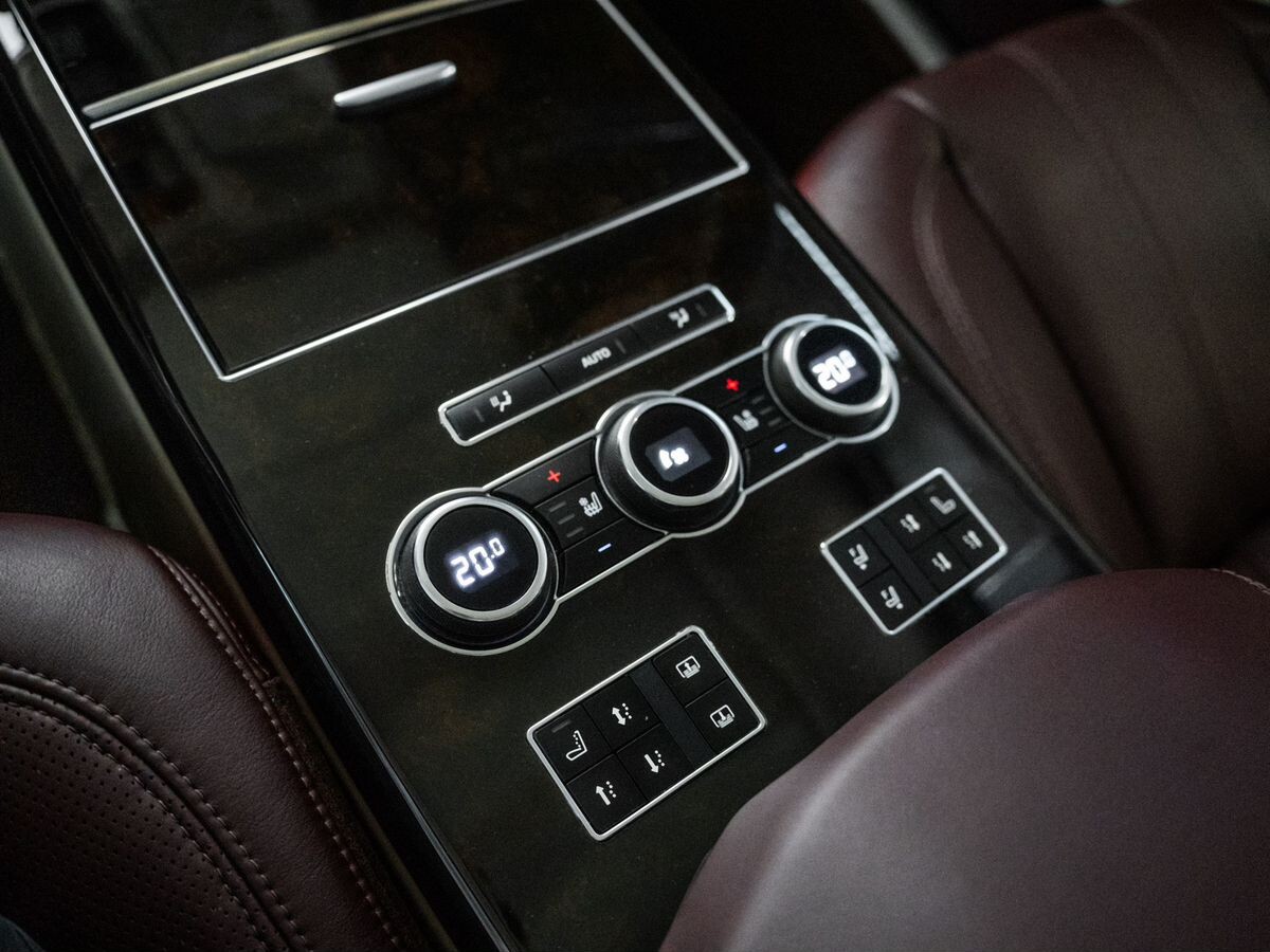 Land Rover Range Rover 2015 - фото автомобиля