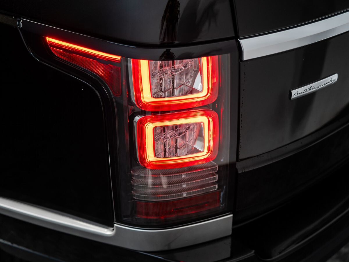 Land Rover Range Rover 2015 - фото автомобиля