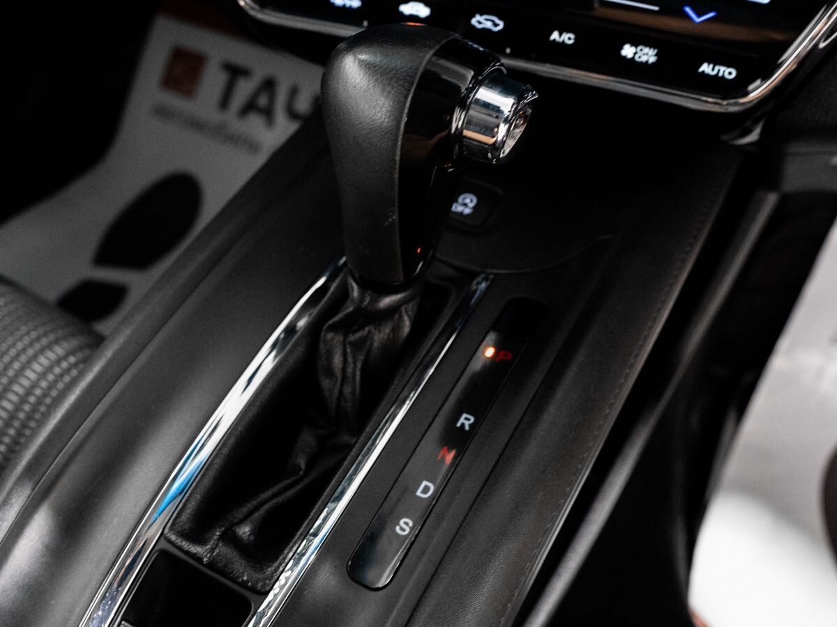 Honda Vezel 2014 - фото автомобиля