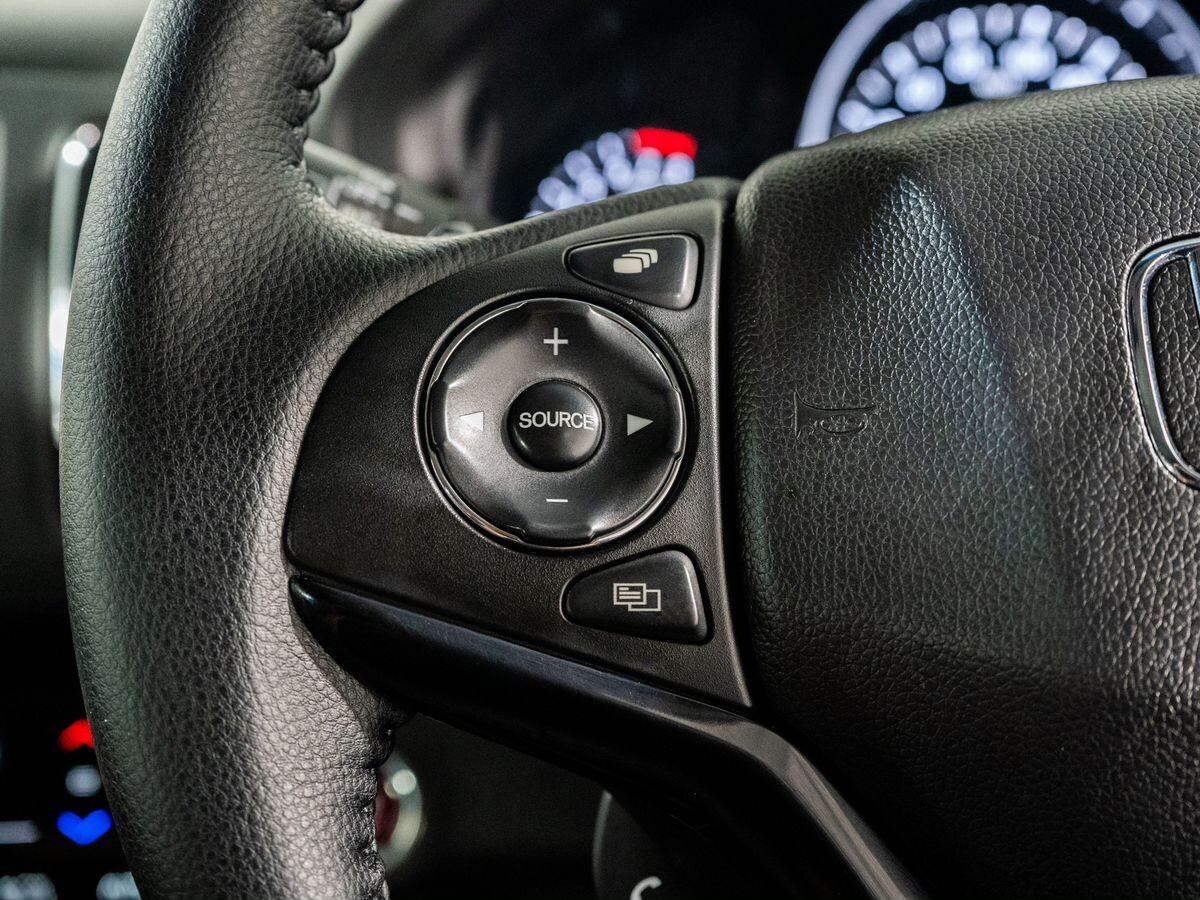 Honda Vezel 2014 - фото автомобиля