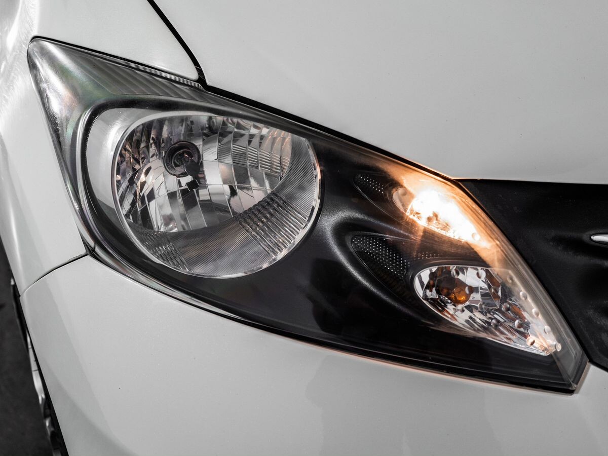 Honda Freed 2010 - фото автомобиля