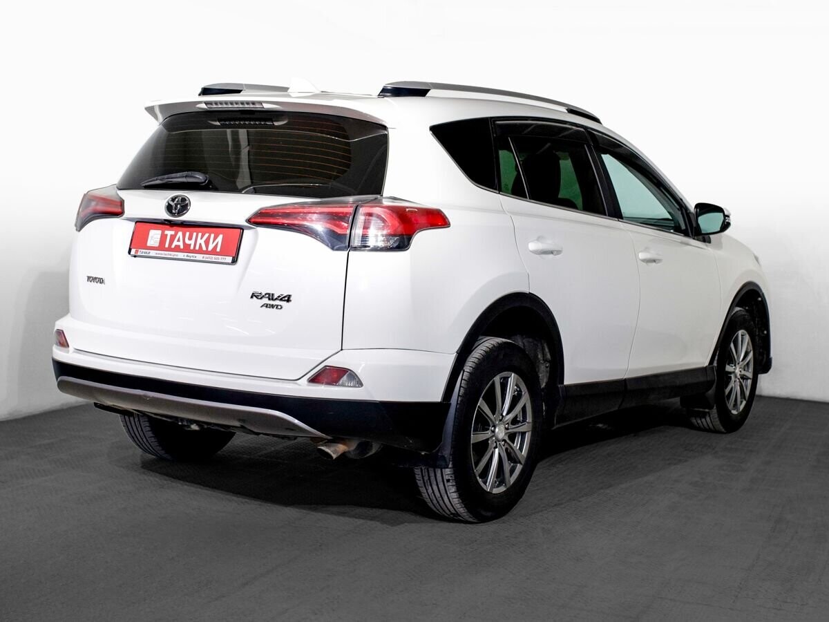 Toyota RAV4 2017 - фото автомобиля