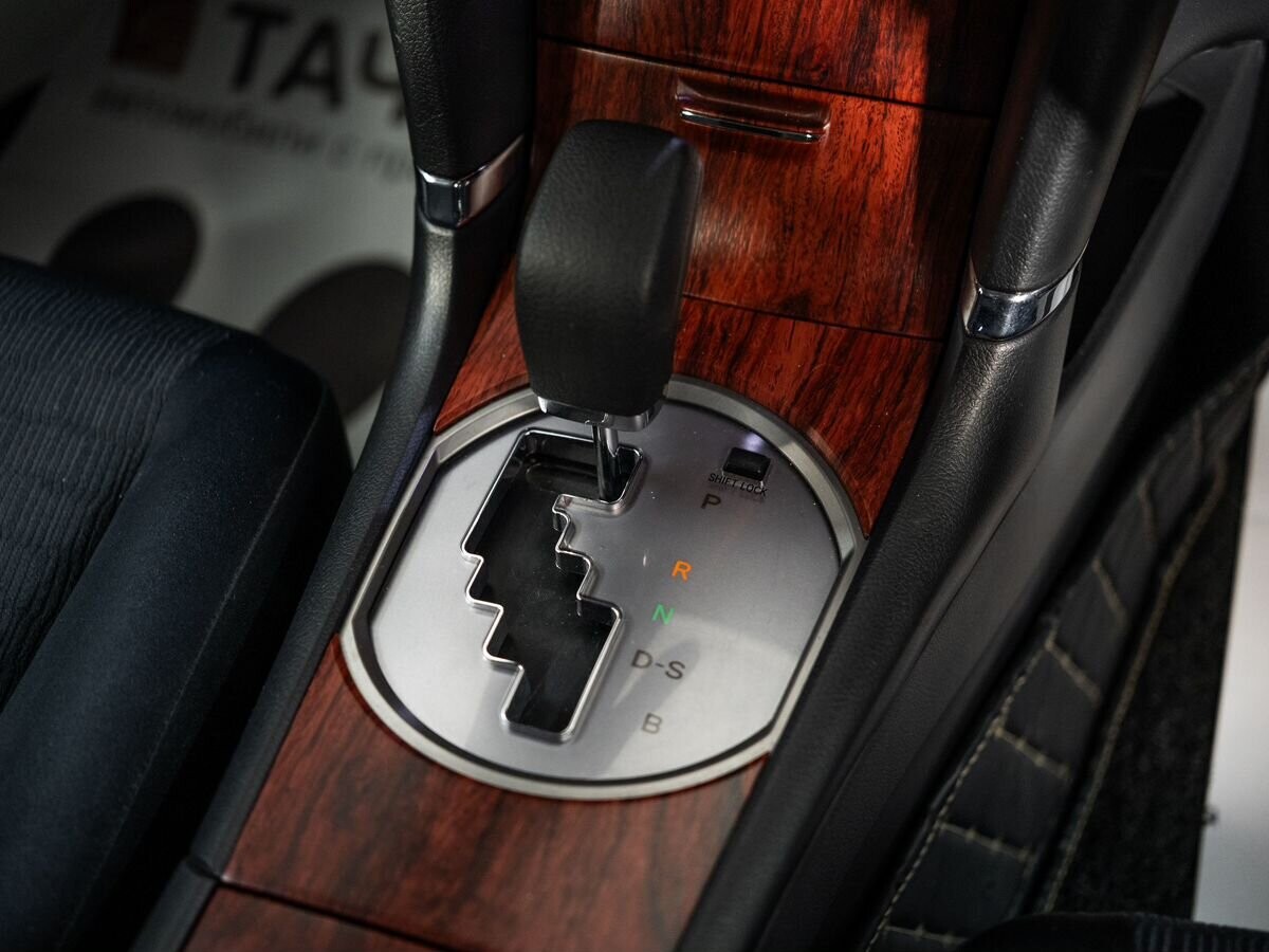 Toyota Allion 2010 - фото автомобиля