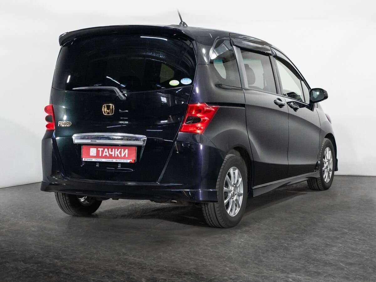 Honda Freed 2010 - фото автомобиля