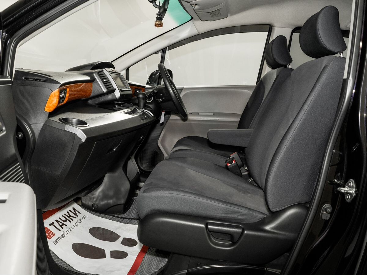 Honda Freed 2010 - фото автомобиля