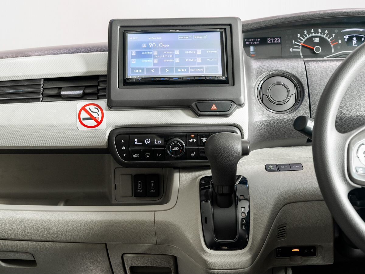 Honda N-BOX 2020 - фото автомобиля