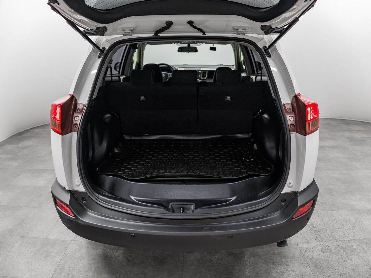 Toyota RAV4 2013 - фото автомобиля