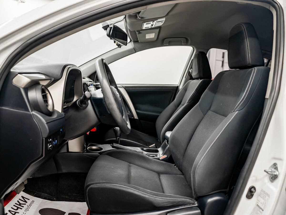 Toyota RAV4 2013 - фото автомобиля