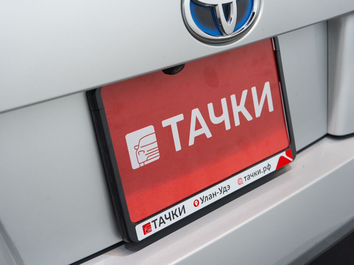 Toyota Prius 2018 - фото автомобиля