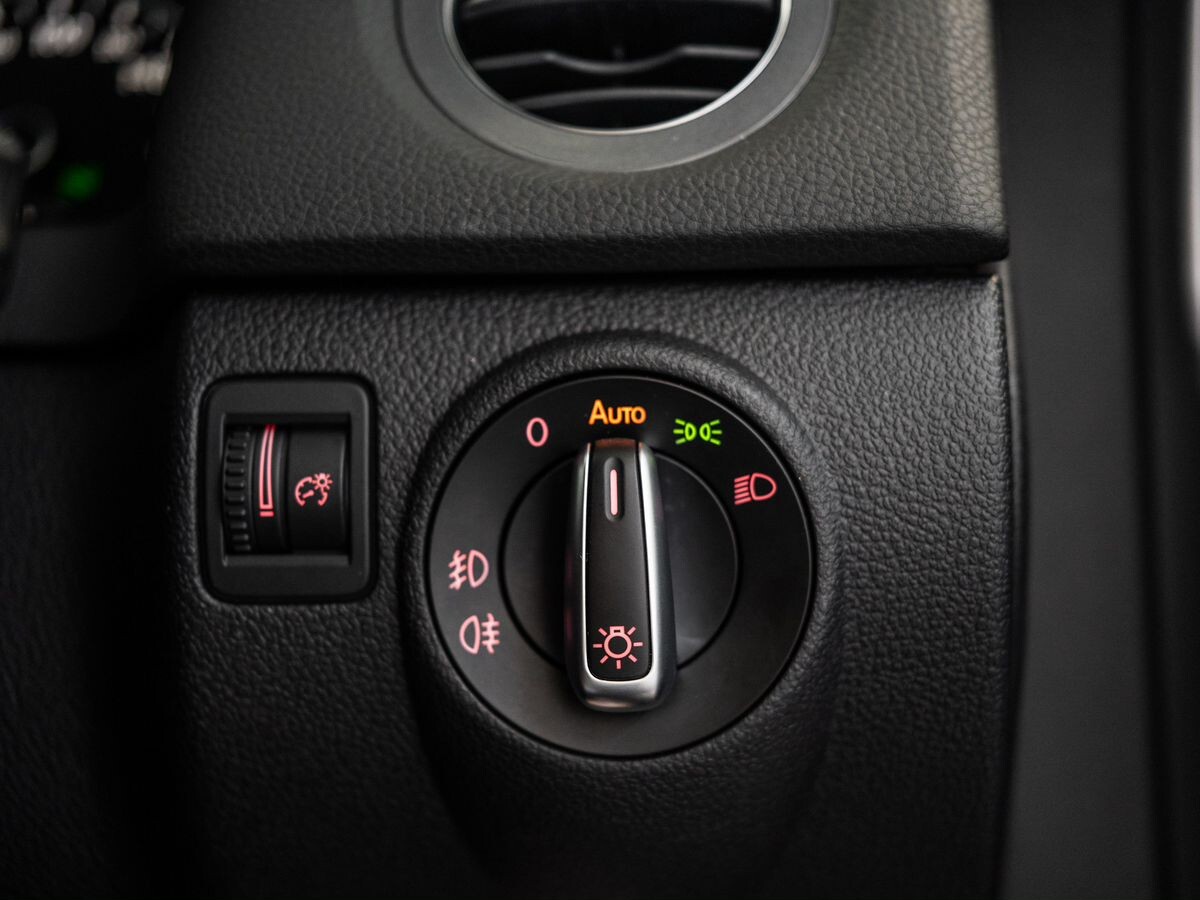 Volkswagen Tiguan 2013 - фото автомобиля