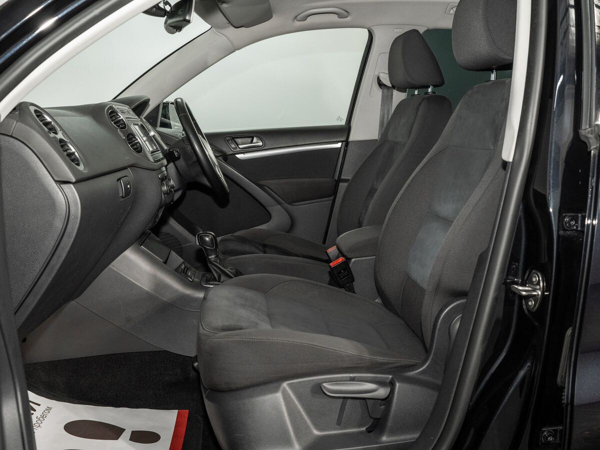 Volkswagen Tiguan 2013 - фото автомобиля