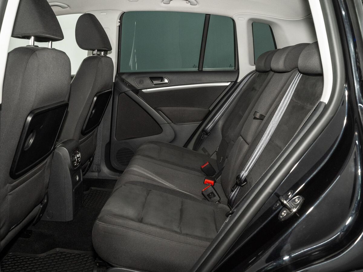 Volkswagen Tiguan 2013 - фото автомобиля